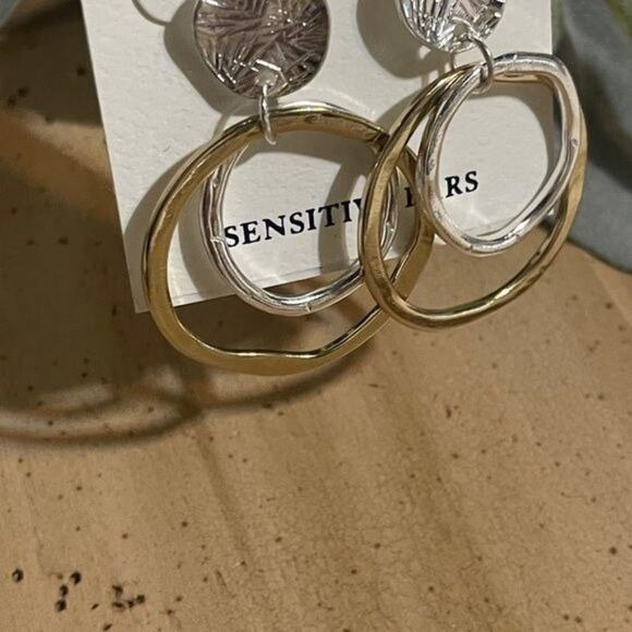 Croft & Barrow Gold and Silver Tone Double Circle Earrings 5 FOR $25 ๐ต ๐ฒ - Picture 3 of 6